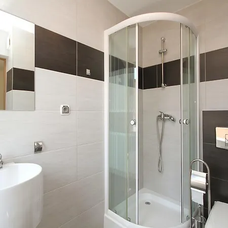 Gościnne Dask Aqua Nocleg ze śniadaniem 3*